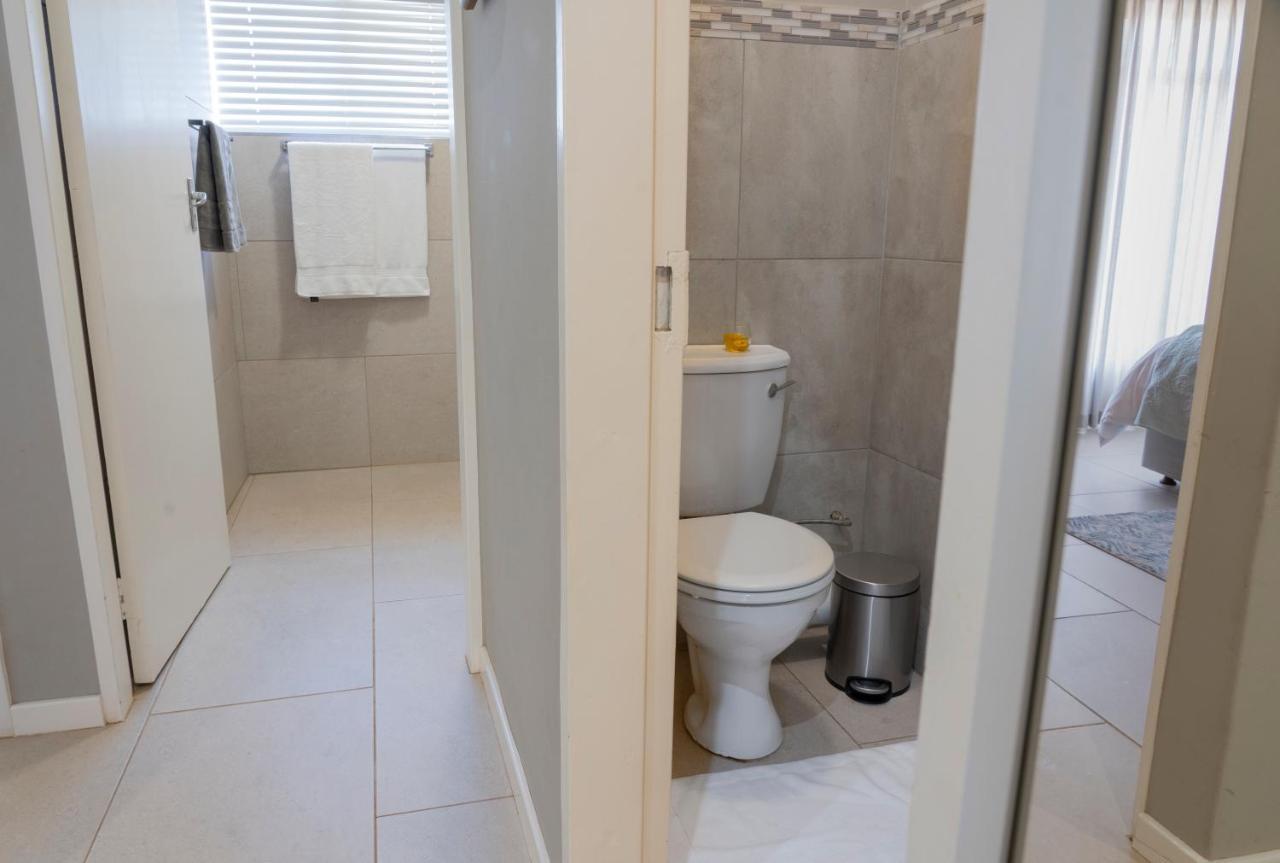 Rueby'S Guesthouse Dullstroom Dış mekan fotoğraf