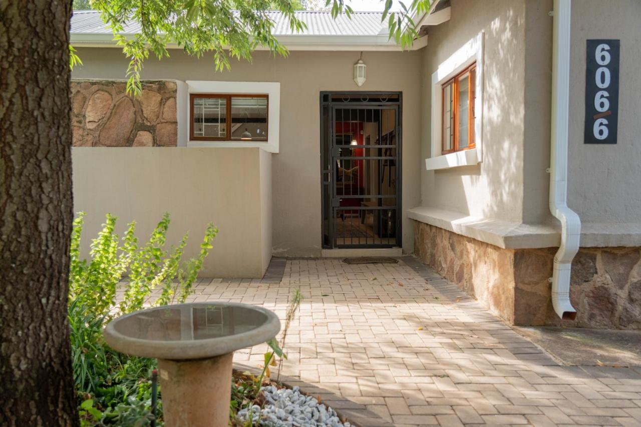 Rueby'S Guesthouse Dullstroom Dış mekan fotoğraf